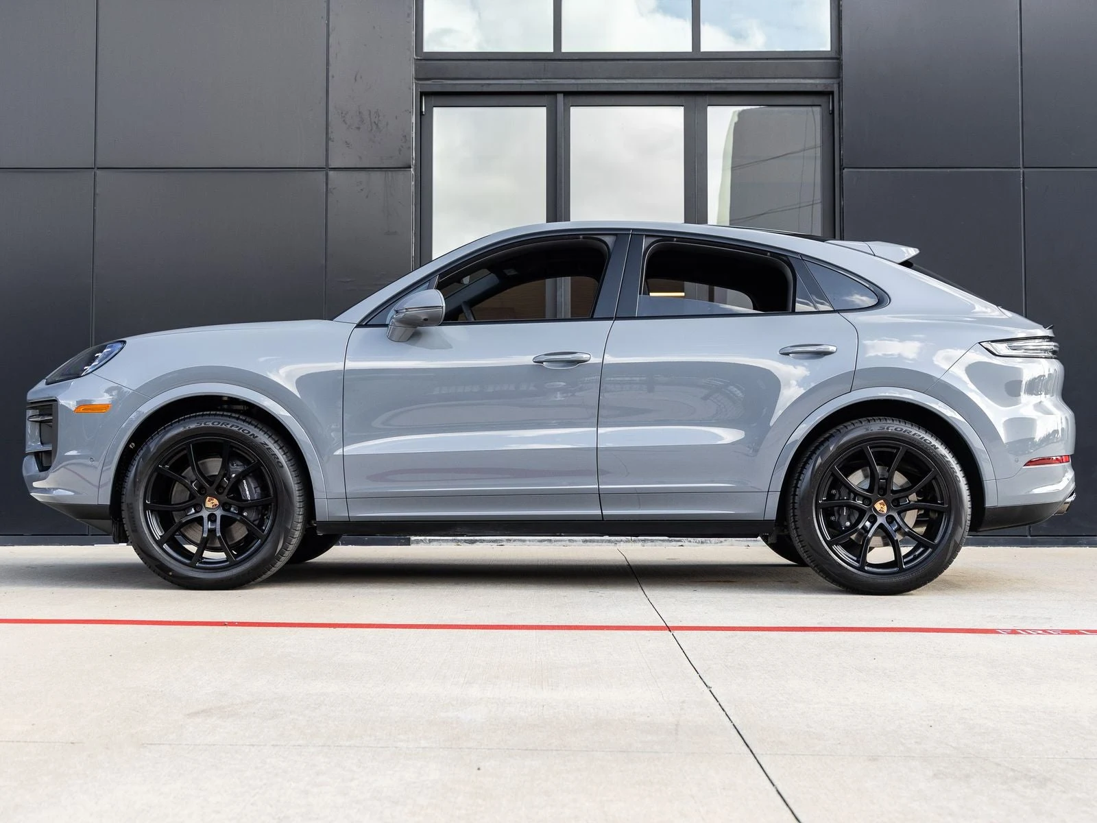 2026 Porsche Cayenne Coupé (3rd Generation), 2/20