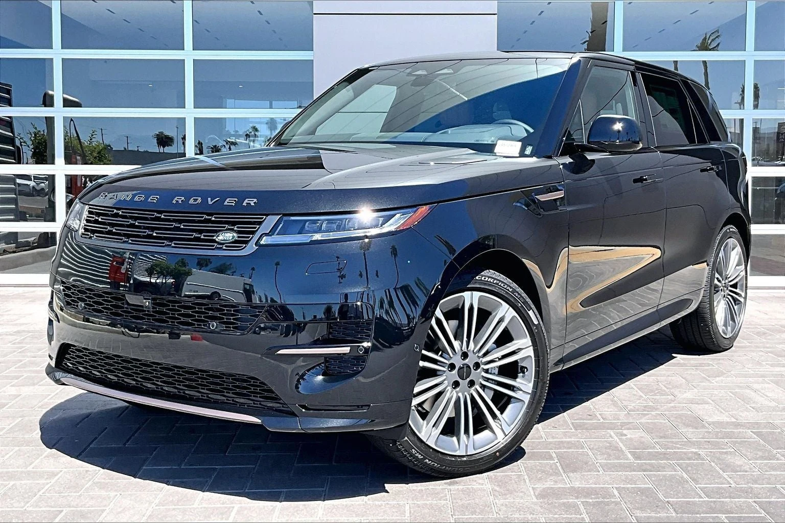 Land Rover Range Rover Sport Dynamic SE (L461) · Santorini Black · Indigo Auto Group