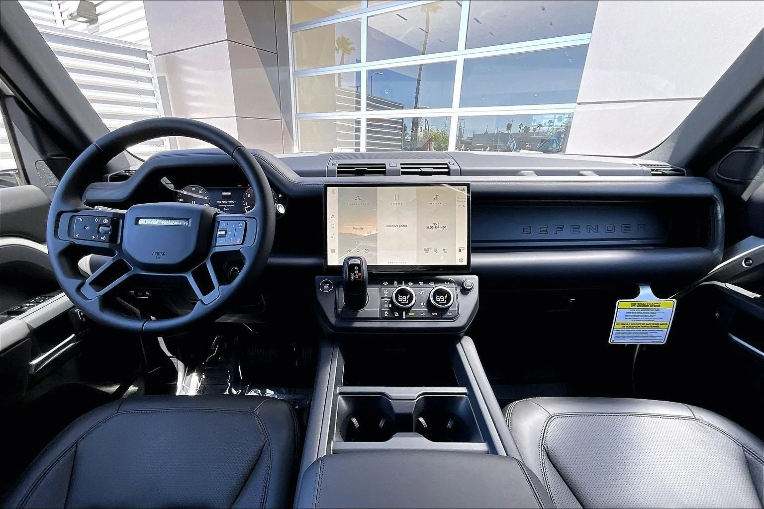 2026 Land Rover Defender 110 X-Dynamic SE (L663), 5/14