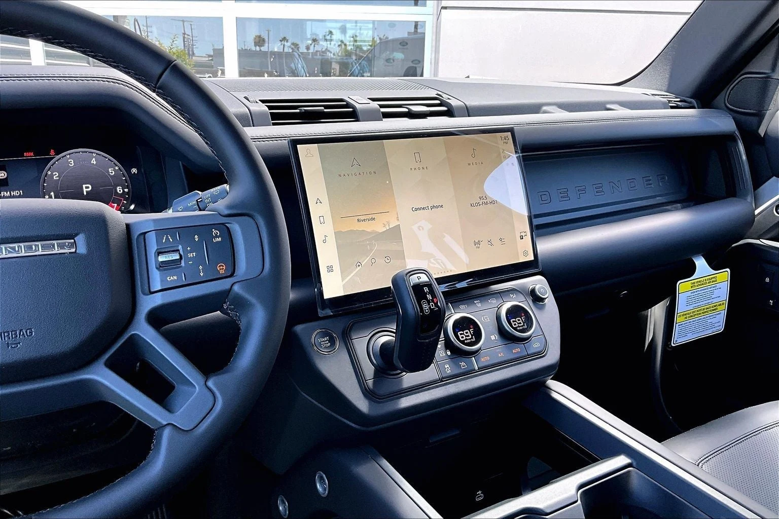 2026 Land Rover Defender 110 X-Dynamic SE (L663), 7/14