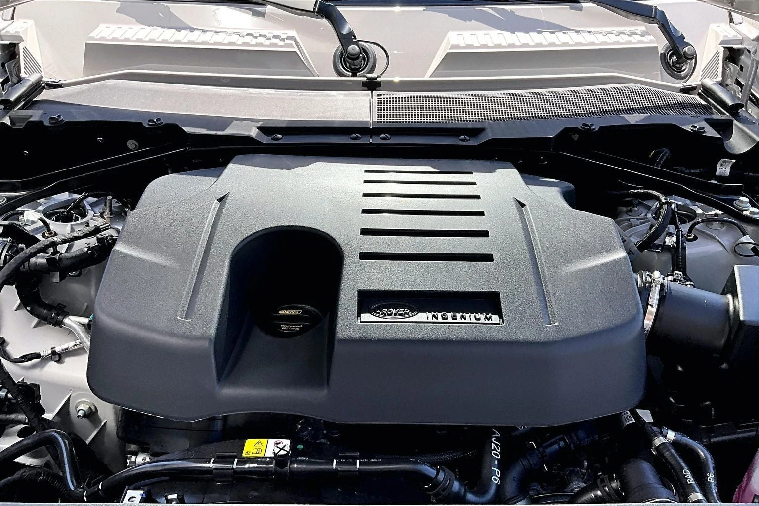 2026 Land Rover Defender 110 X-Dynamic SE (L663), 11/14