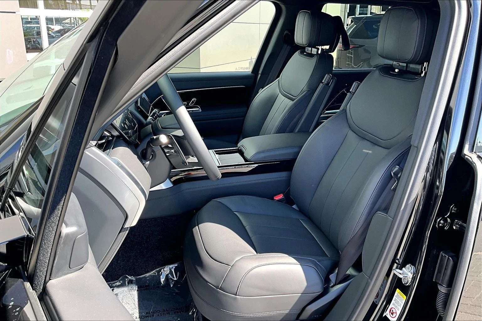 2026 Land Rover Range Rover SE LWB (L460), 9/15