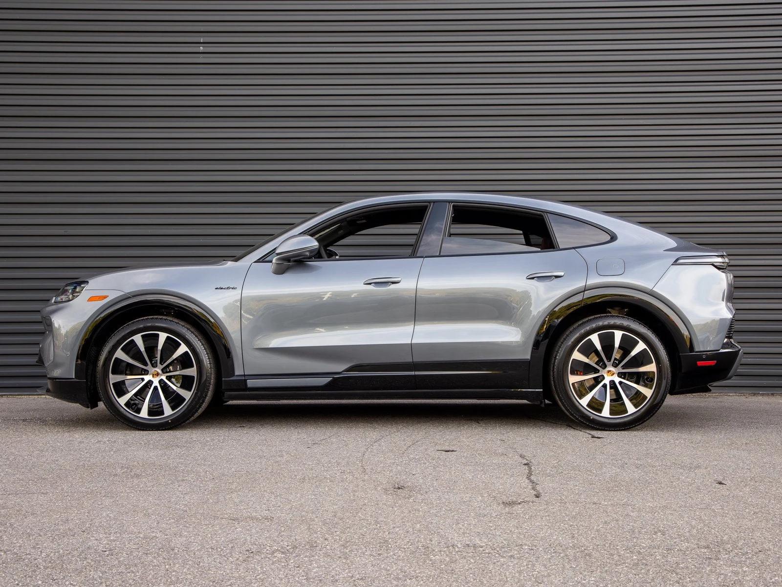 2026 Porsche Cayenne Coupé Electric (E4), 2/20
