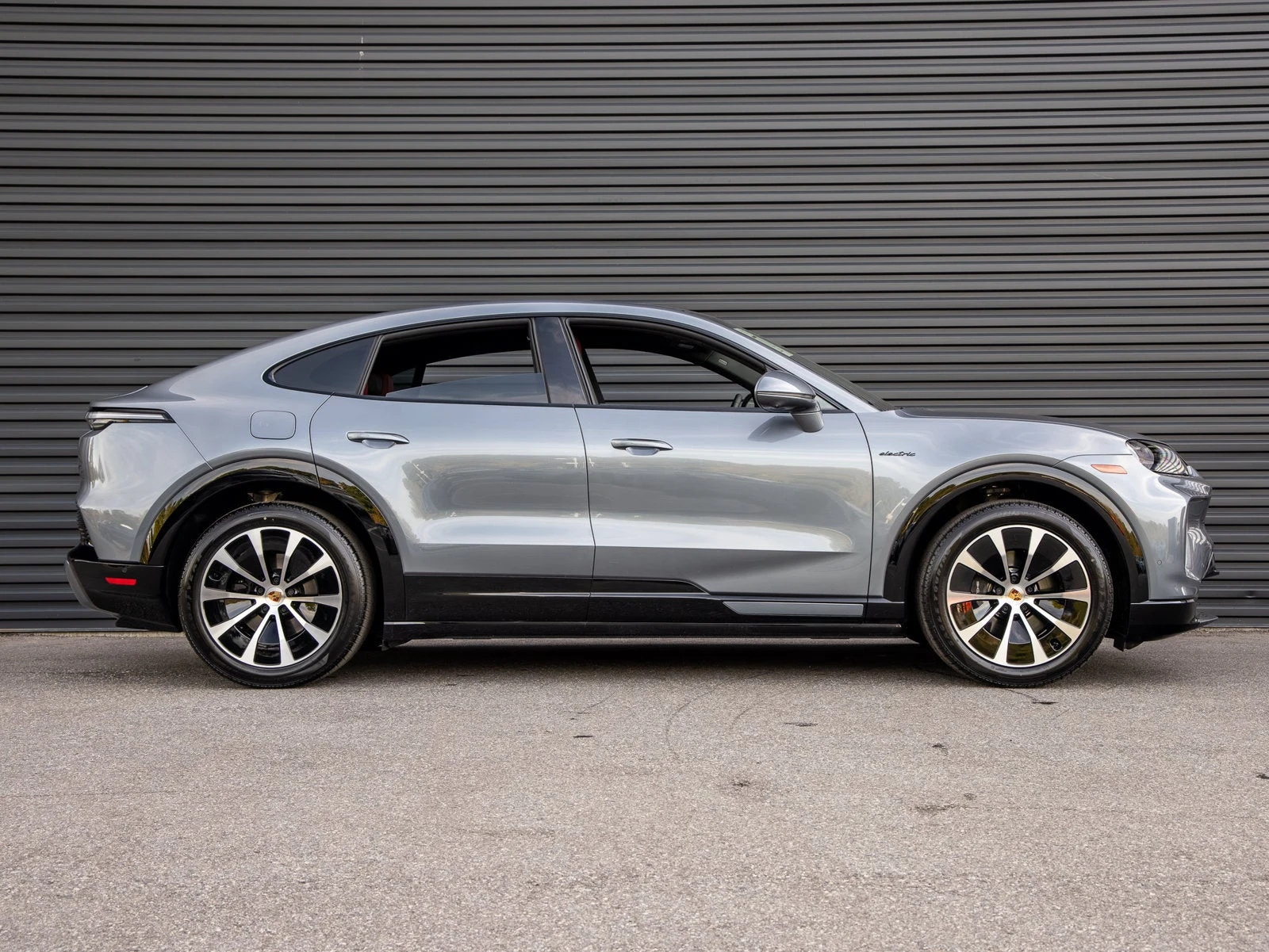 2026 Porsche Cayenne Coupé Electric (E4), 8/20