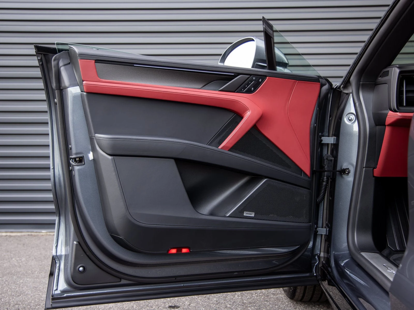2026 Porsche Cayenne Coupé Electric (E4), 13/20
