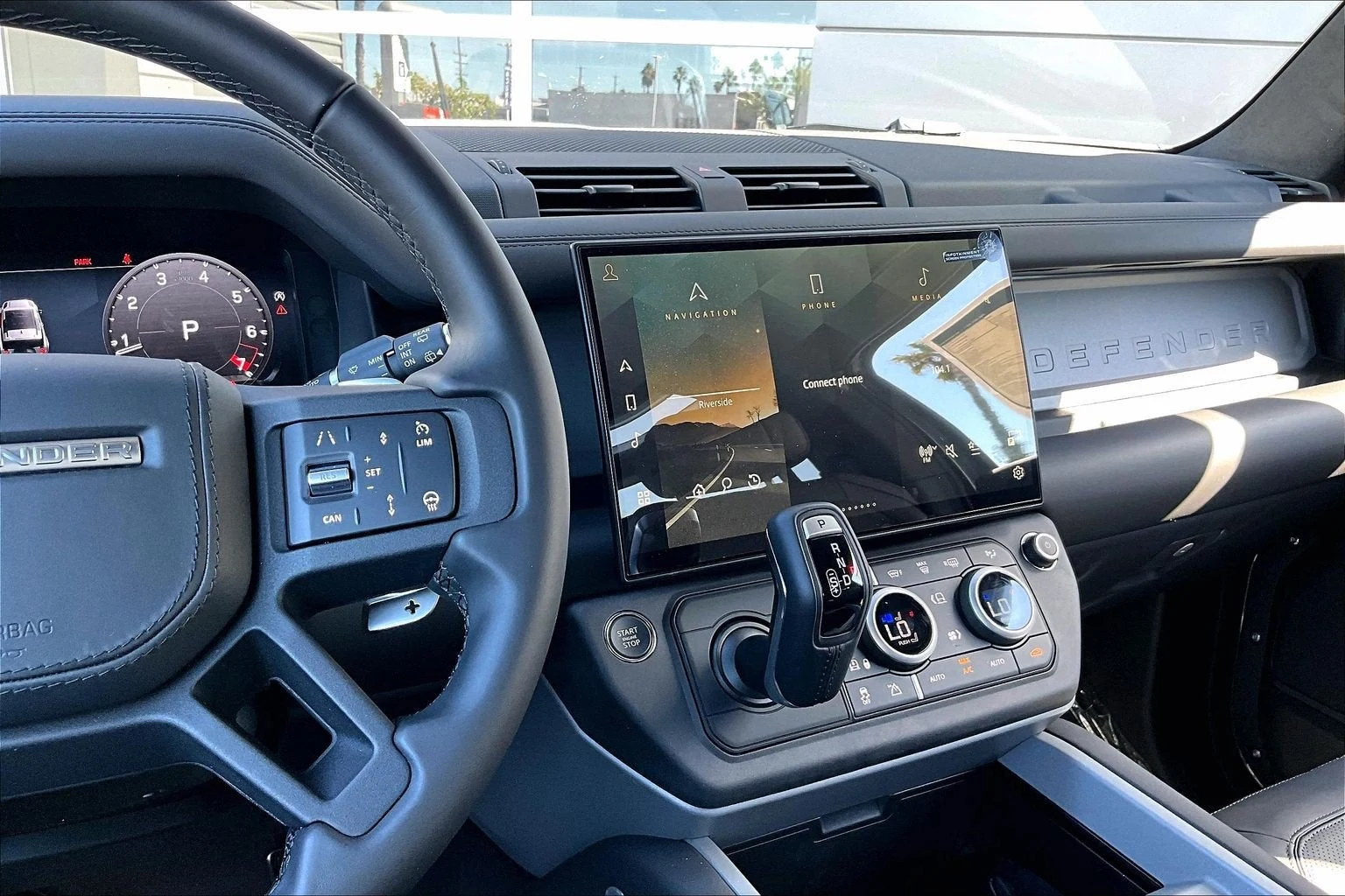 2026 Land Rover Defender 90 V8 (L663), 7/14