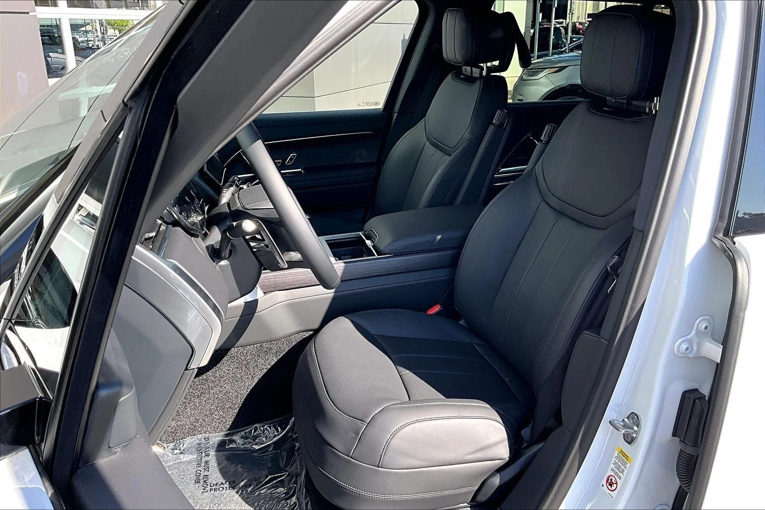 2026 Land Rover Range Rover SE LWB (L460), 9/15