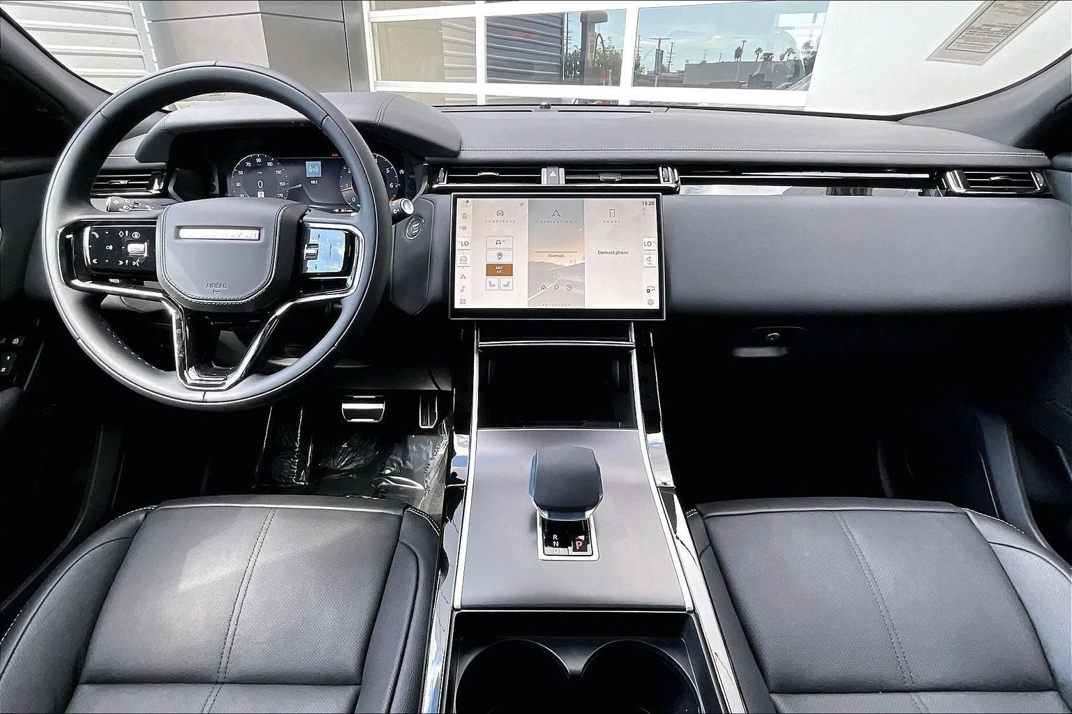 2026 Land Rover Range Rover Velar P250 Belgravia Edition (L560), 5/14