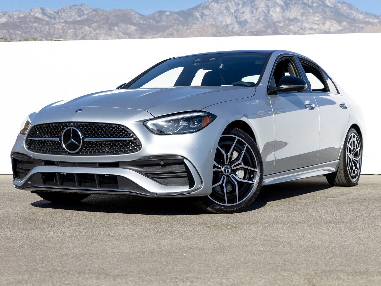 Mercedes-Benz C 300 (W206) · Cirrus Silver Metallic · Indigo Auto Group