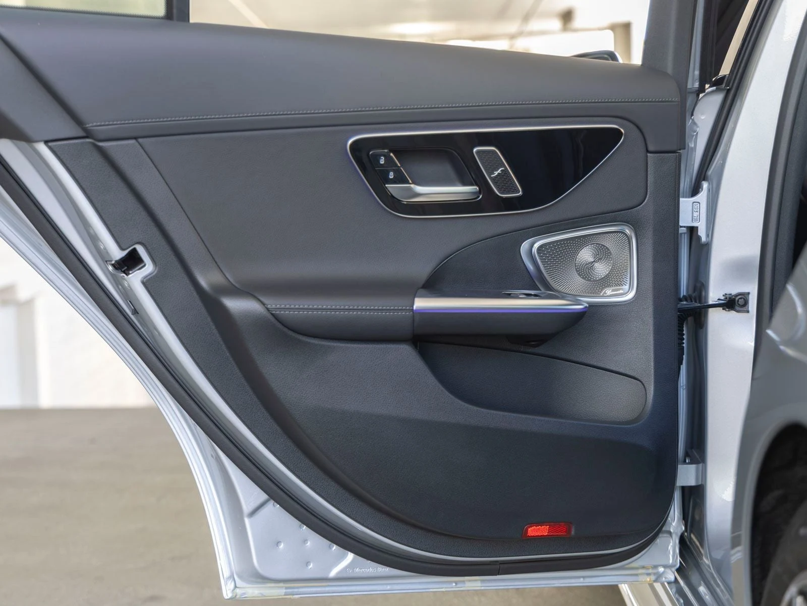 2026 Mercedes-Benz C 300 (W206), 16/20