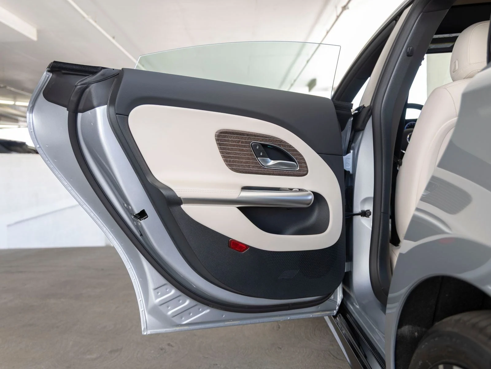 2027 Mercedes-Benz CLA 250+ Electric (C178), 16/20