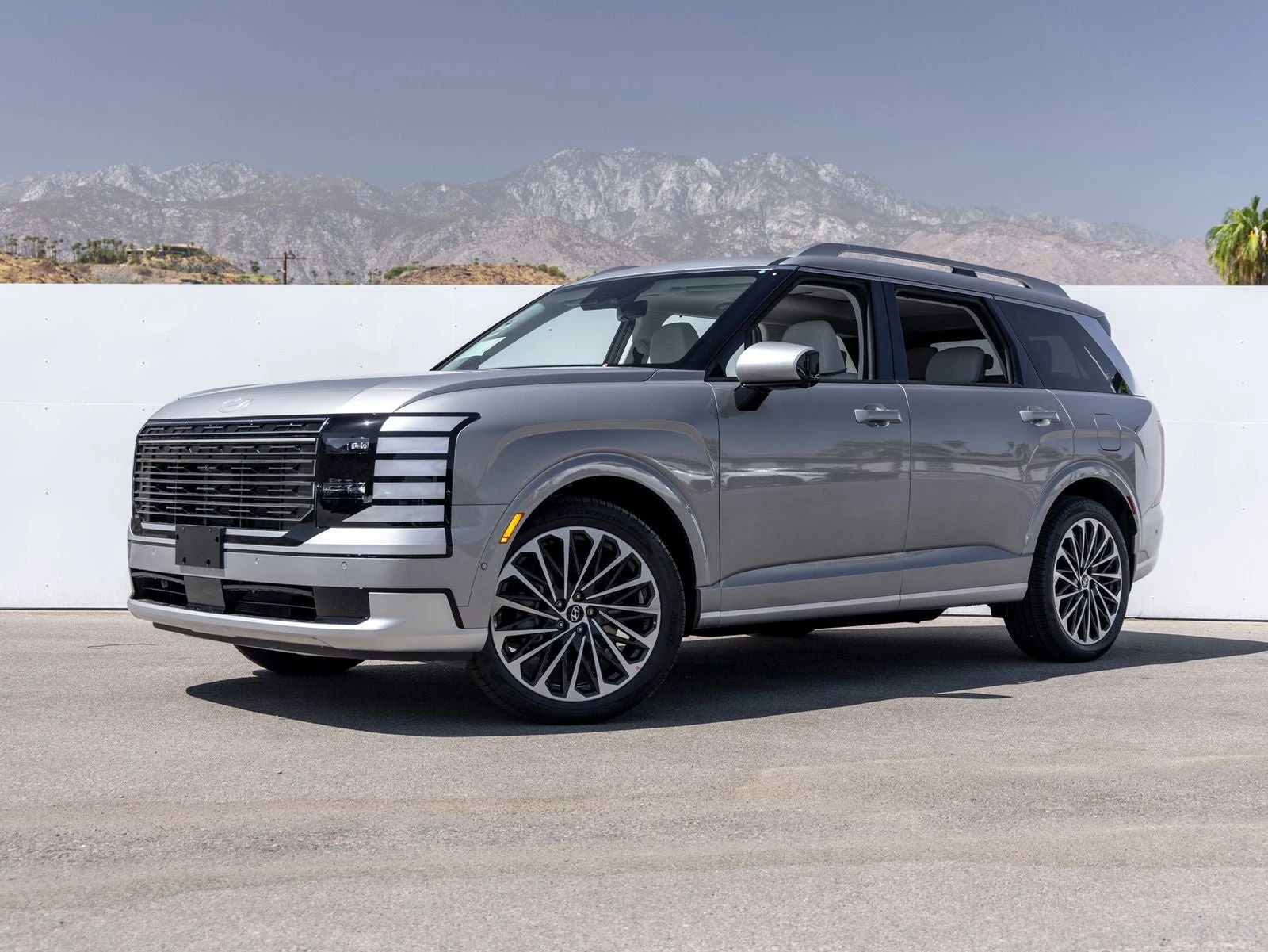Hyundai Palisade Calligraphy (LX3) · Shimmering Silver · Indigo Auto Group