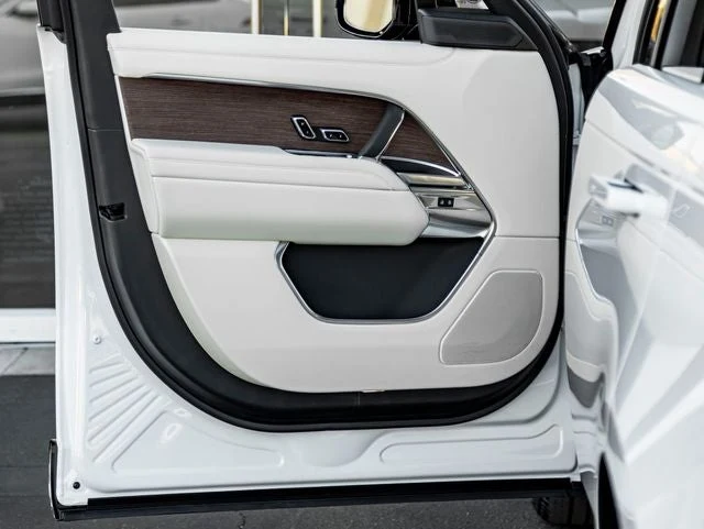 2027 Land Rover Range Rover SE (L460), 12/20