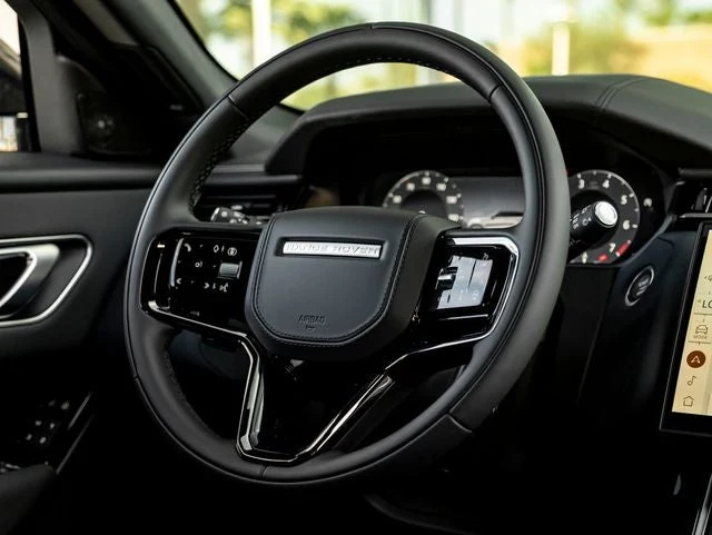 2026 Land Rover Range Rover Velar P250 (L560), 20/20