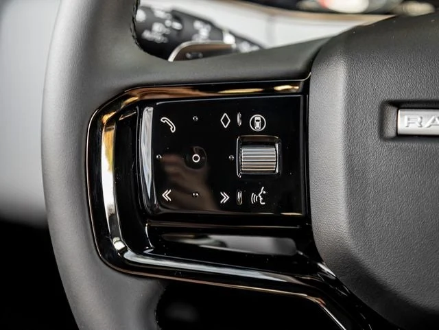 2026 Land Rover Range Rover Evoque S (L551), 19/20