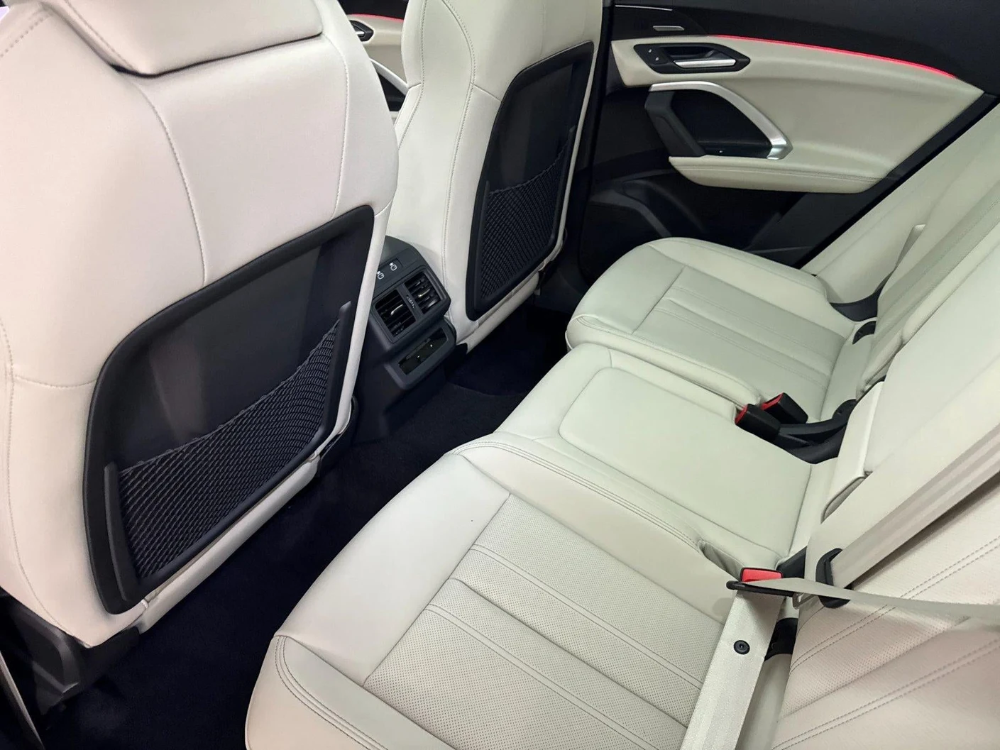 2026 Audi Q5 Premium Plus (GU), 11/20