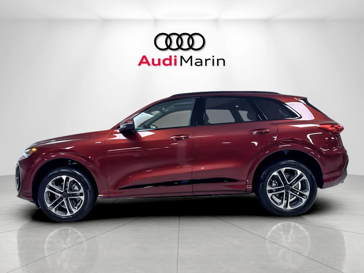 2026 Audi Q5 Premium quattro (GU), 2/20