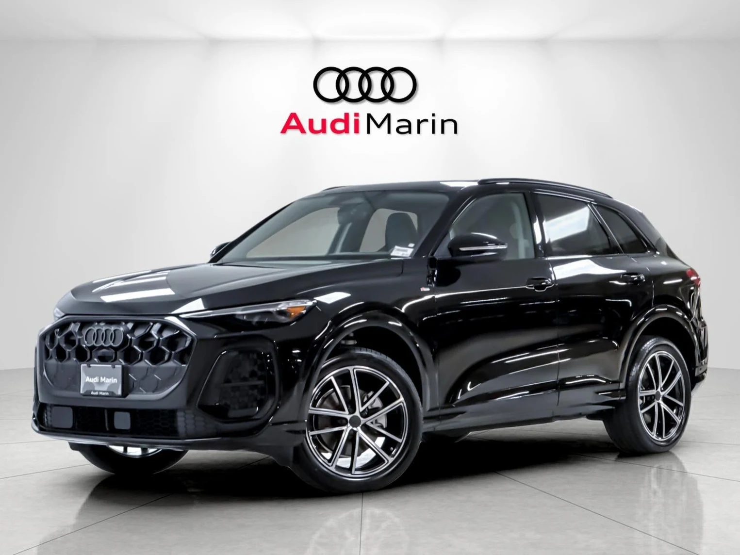 Audi Q5 Premium Plus (GU) · Mythos Black Metallic · Indigo Auto Group