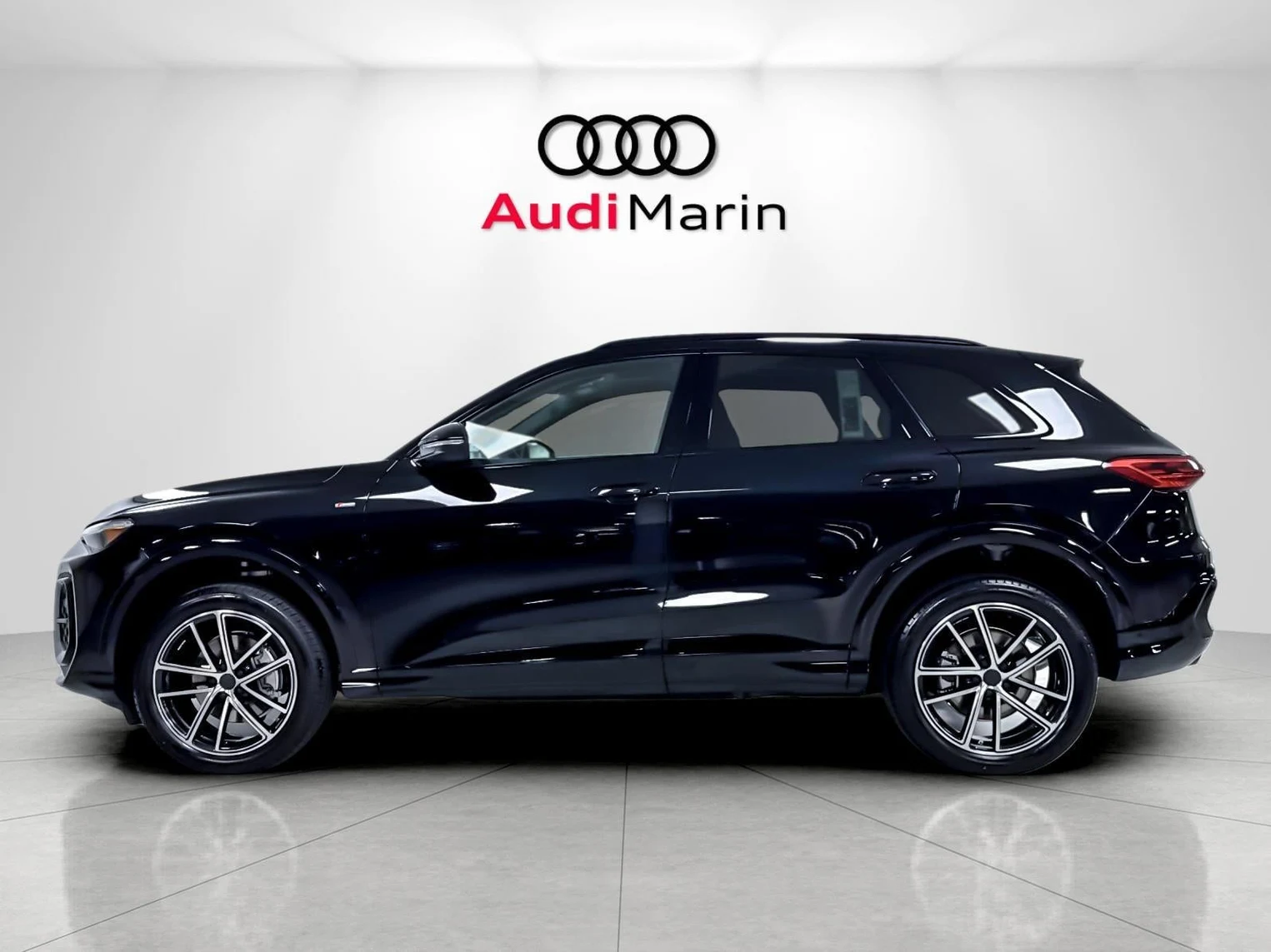 2026 Audi Q5 Premium Plus (GU), 2/20