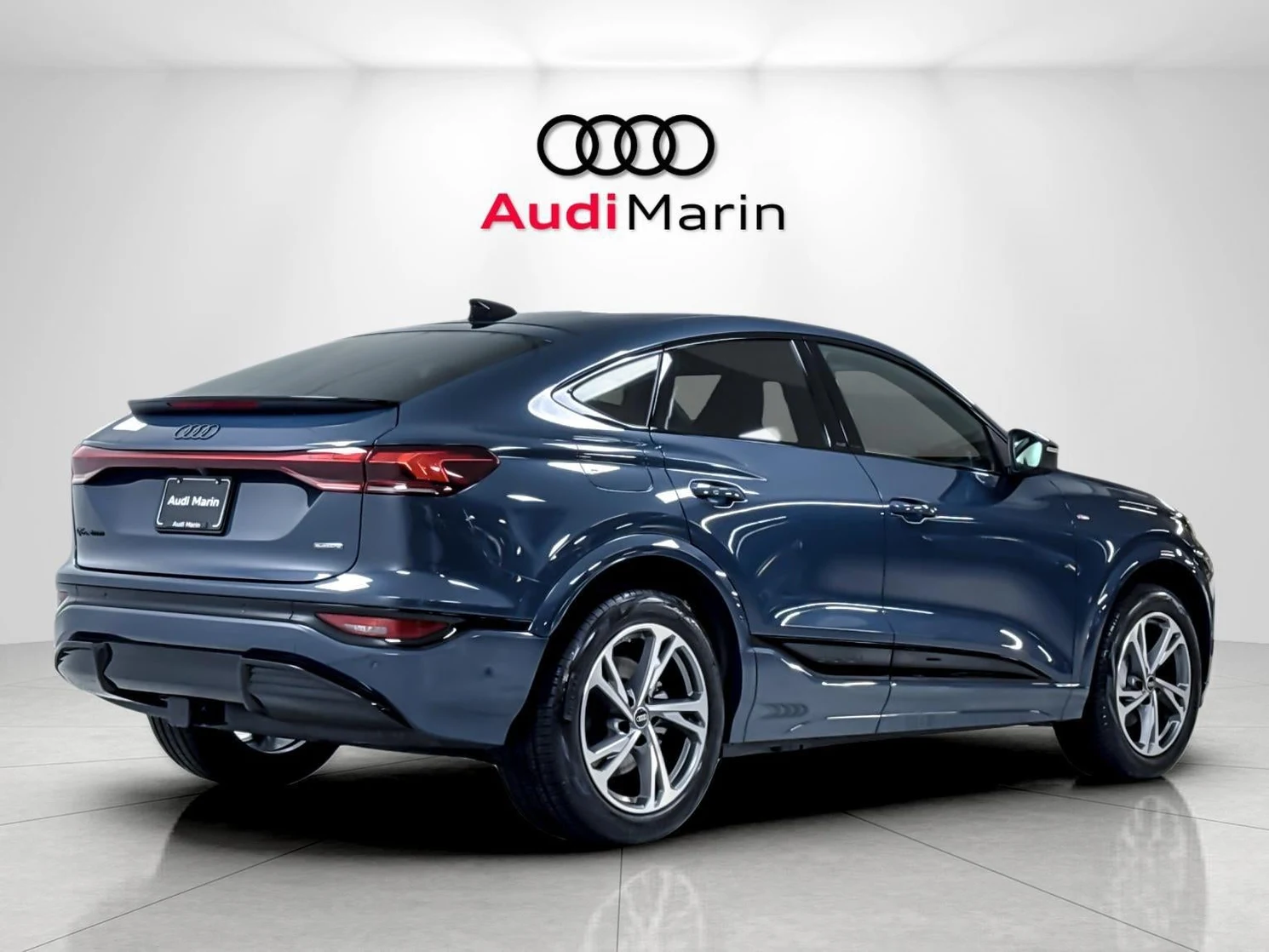 2027 Audi Q6 e-tron Sportback Premium Plus, 5/20