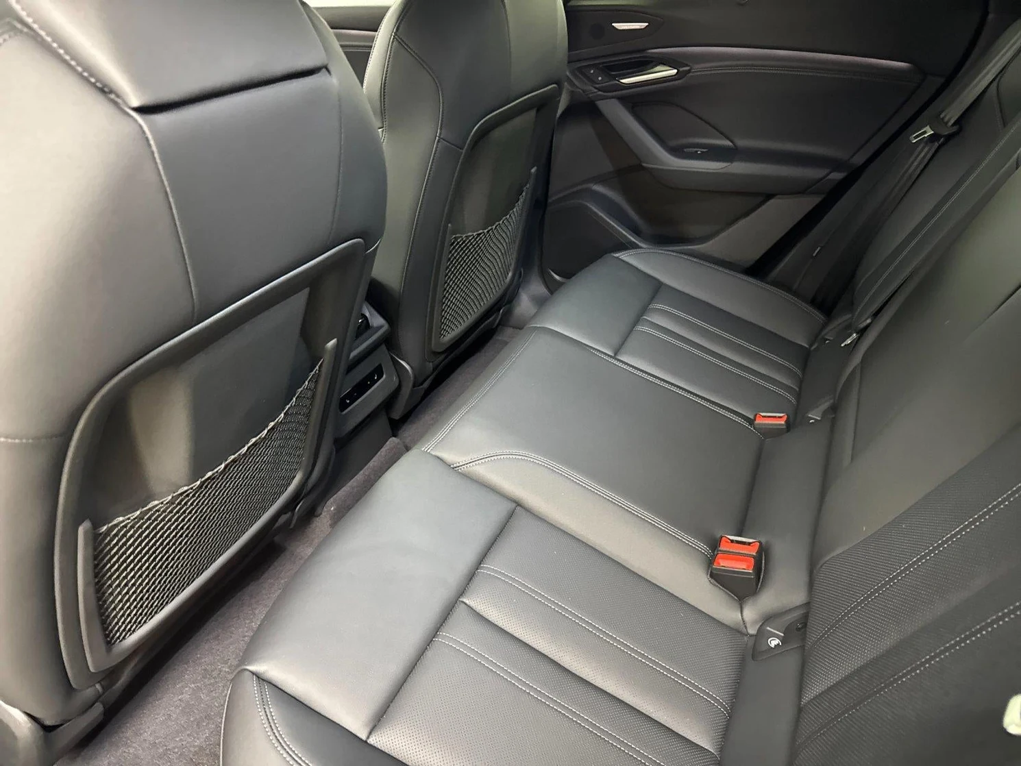 2027 Audi Q6 e-tron Sportback Premium Plus, 11/20