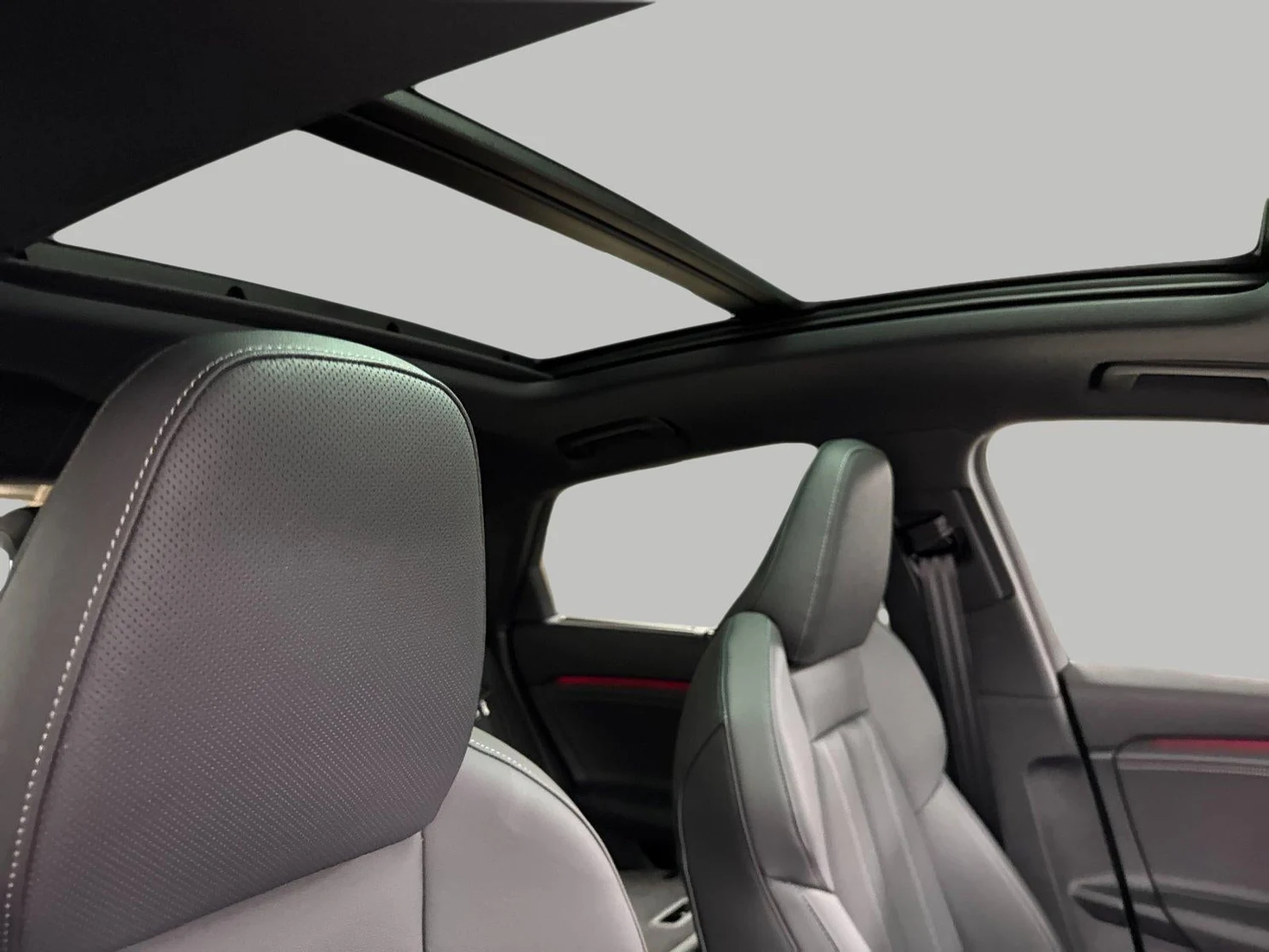 2027 Audi Q6 e-tron Sportback Premium Plus, 16/20