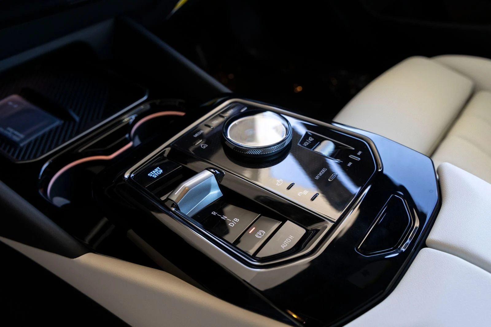 2027 BMW i5 eDrive40 (G60), 16/20