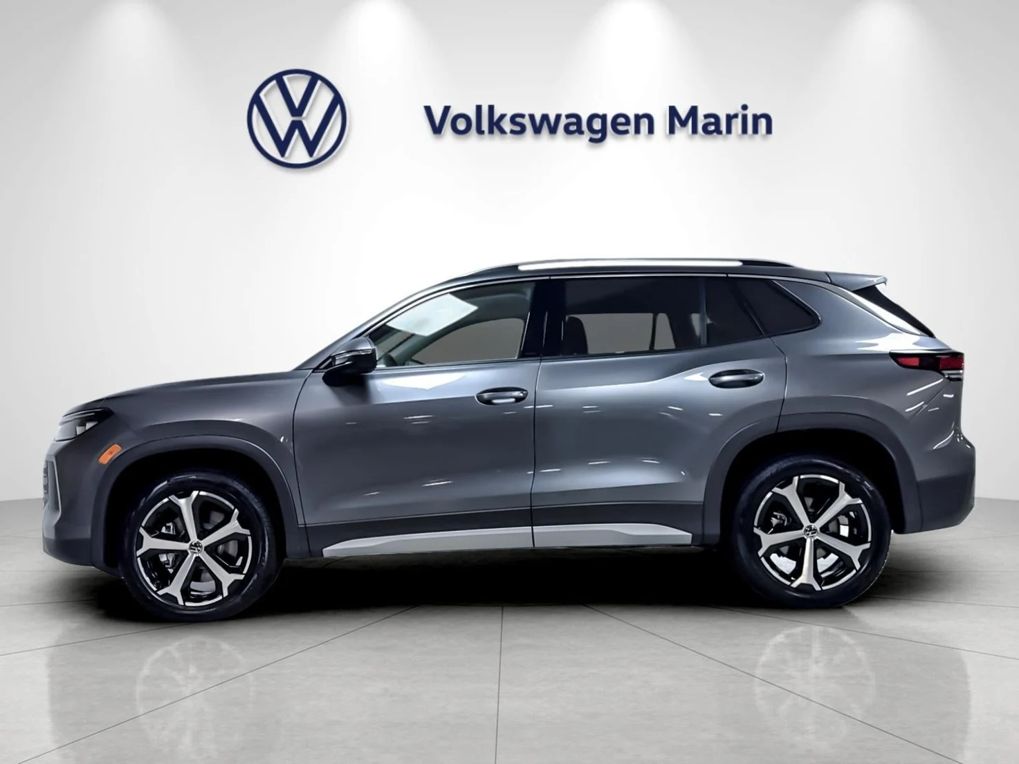 2026 Volkswagen Tiguan SE (3rd Generation North America), 2/20