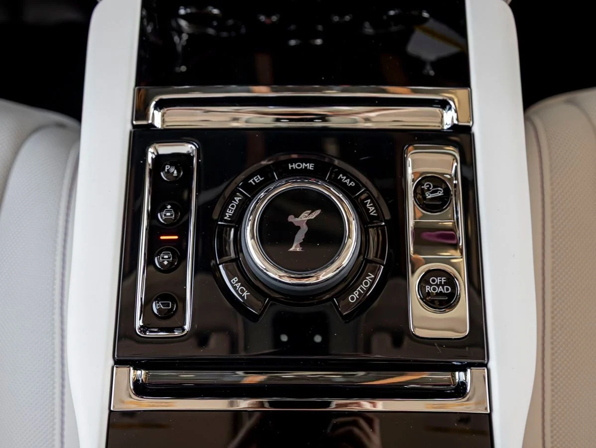 2027 Rolls-Royce Cullinan Series II, 18/20