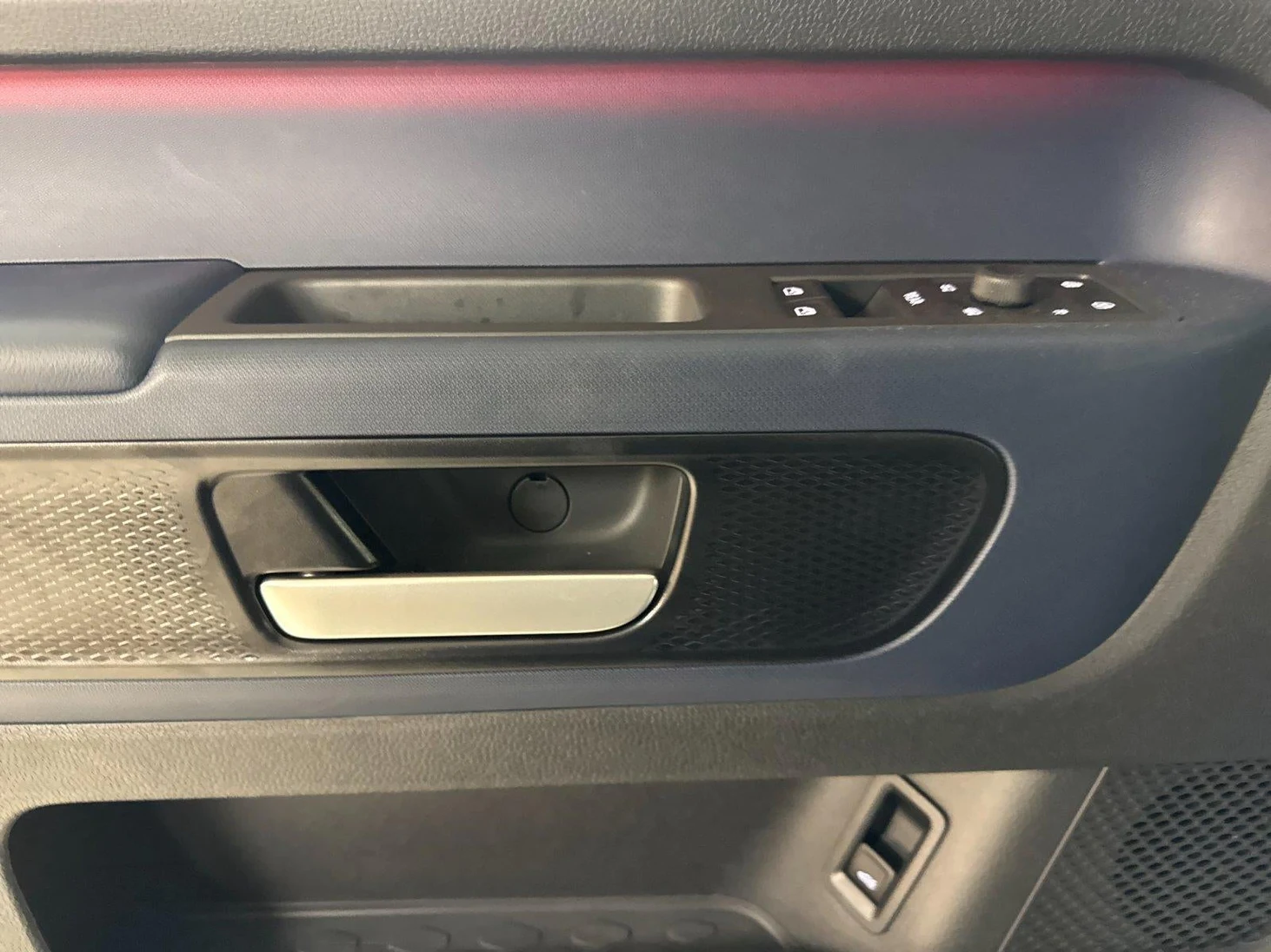 2025 Volkswagen ID. Buzz Pro S, 10/20