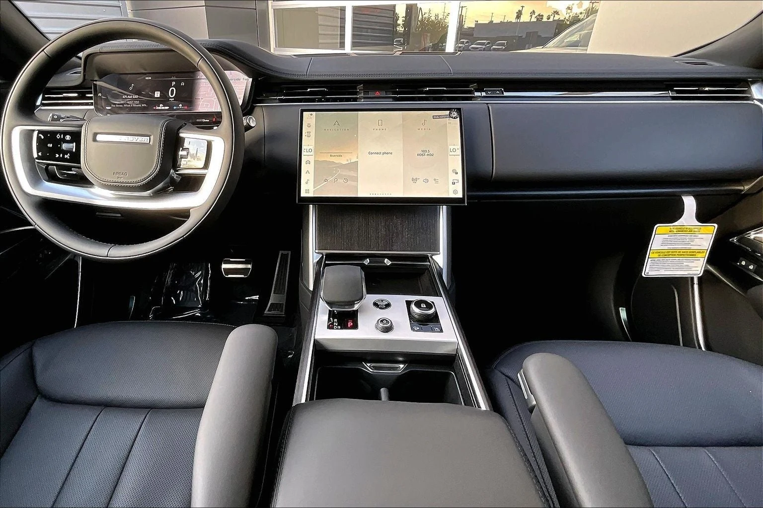 2027 Land Rover Range Rover SE LWB (L460), 5/15