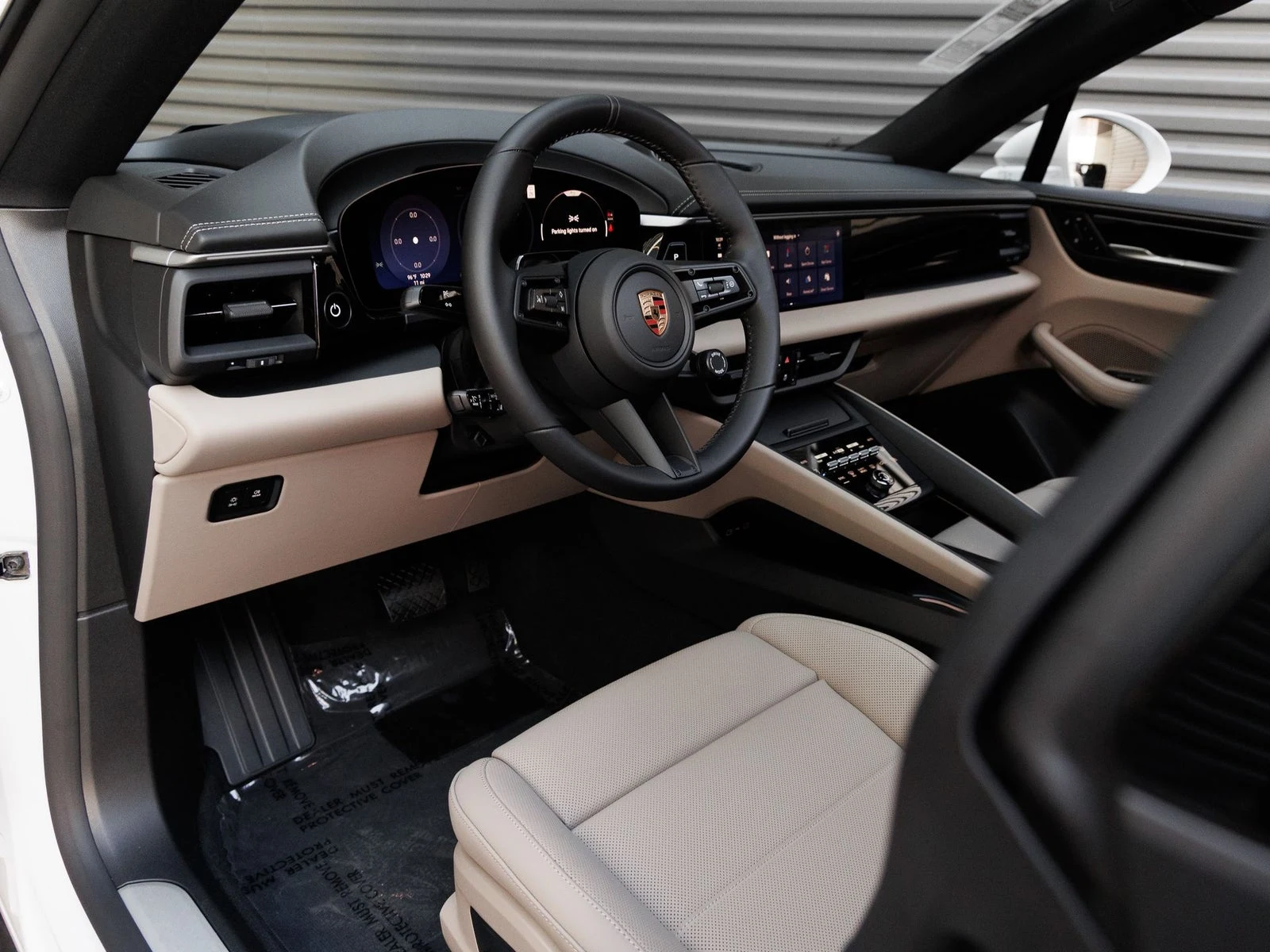 2026 Porsche Macan 4 Electric (XAB), 4/20