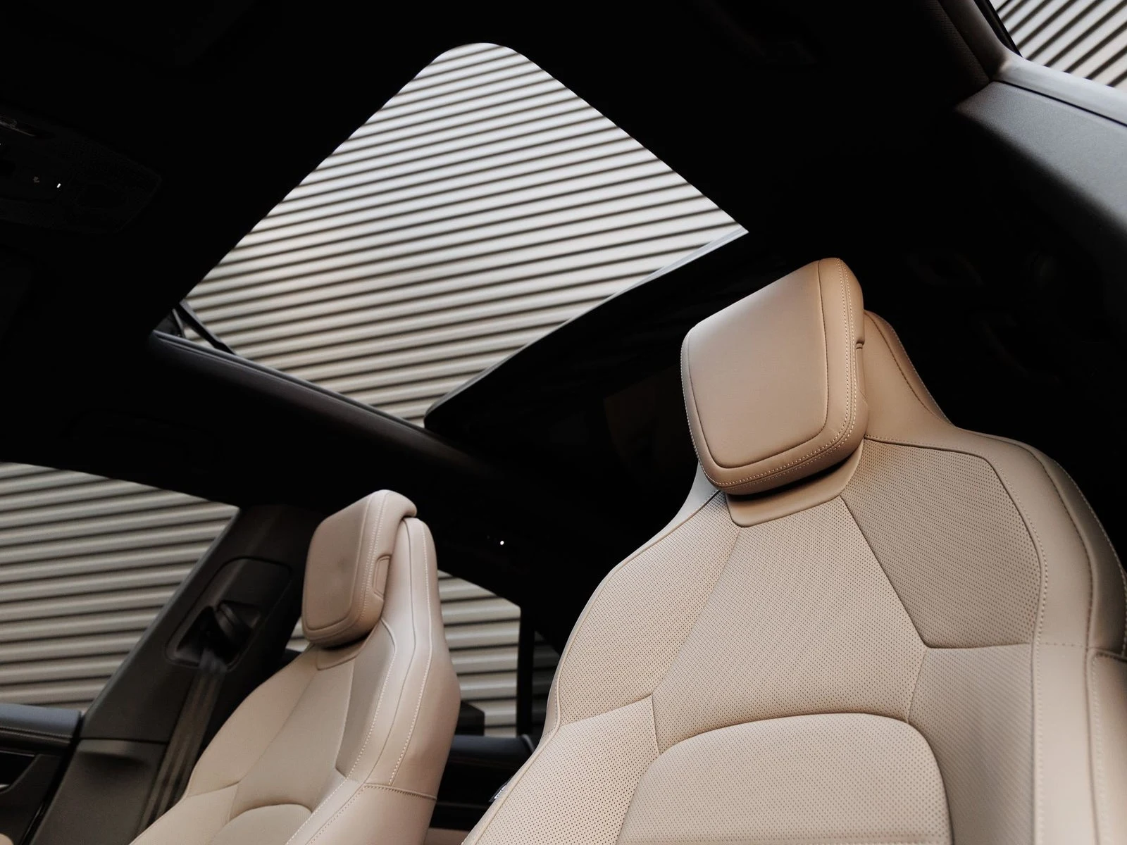 2026 Porsche Macan 4 Electric (XAB), 15/20