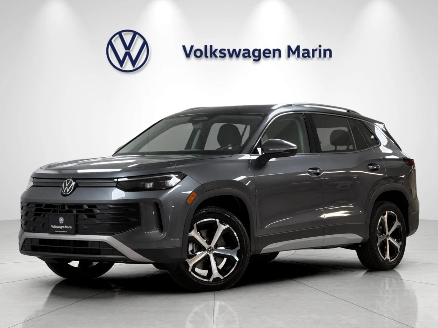 Volkswagen Tiguan SE (3rd Generation North America) · Platinum Gray Metallic · Indigo Auto Group