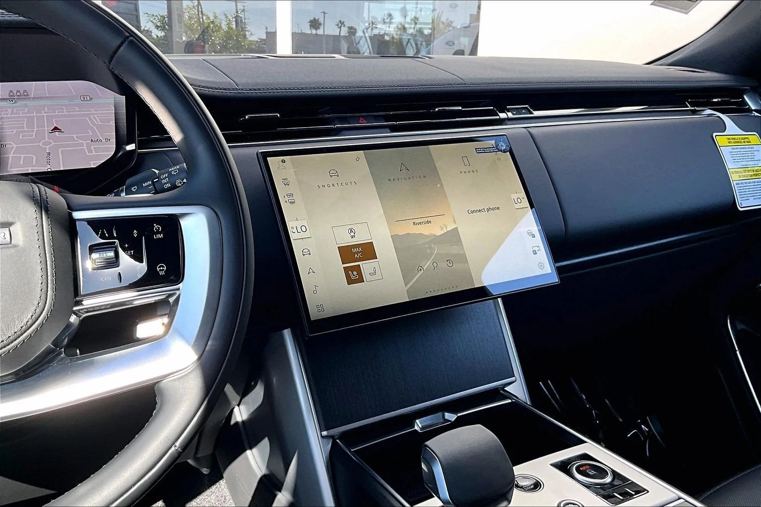 2027 Land Rover Range Rover SE (L460), 7/14