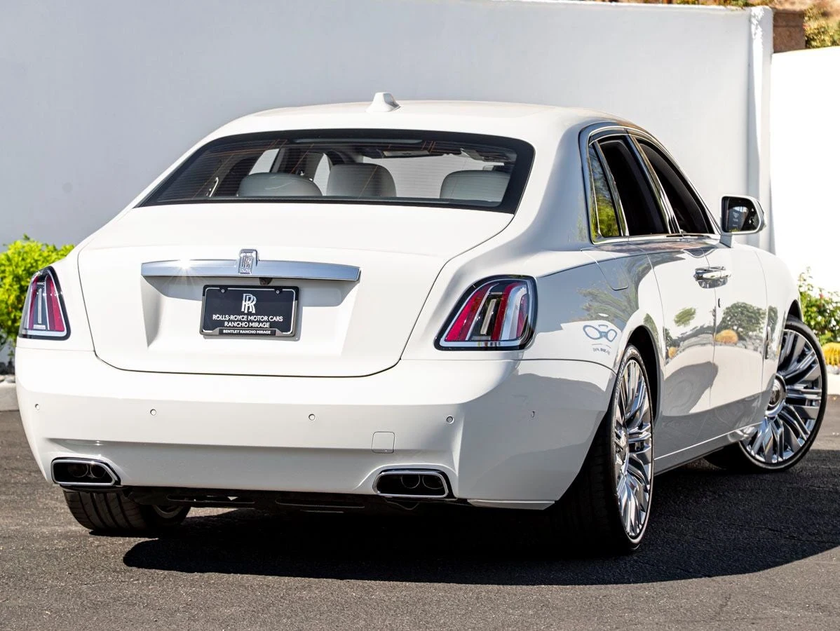 2027 Rolls-Royce Ghost Series II, 2/20