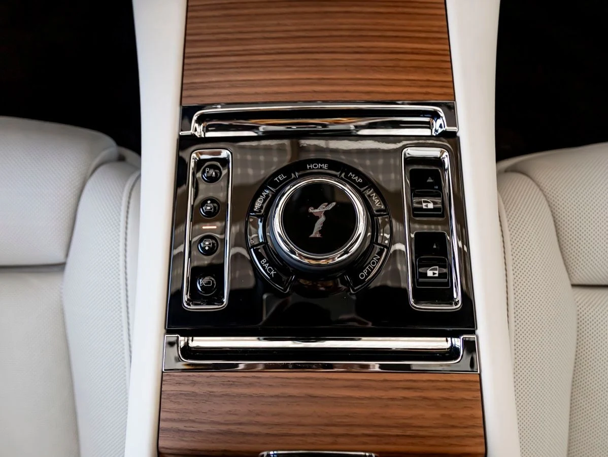 2027 Rolls-Royce Ghost Series II, 19/20