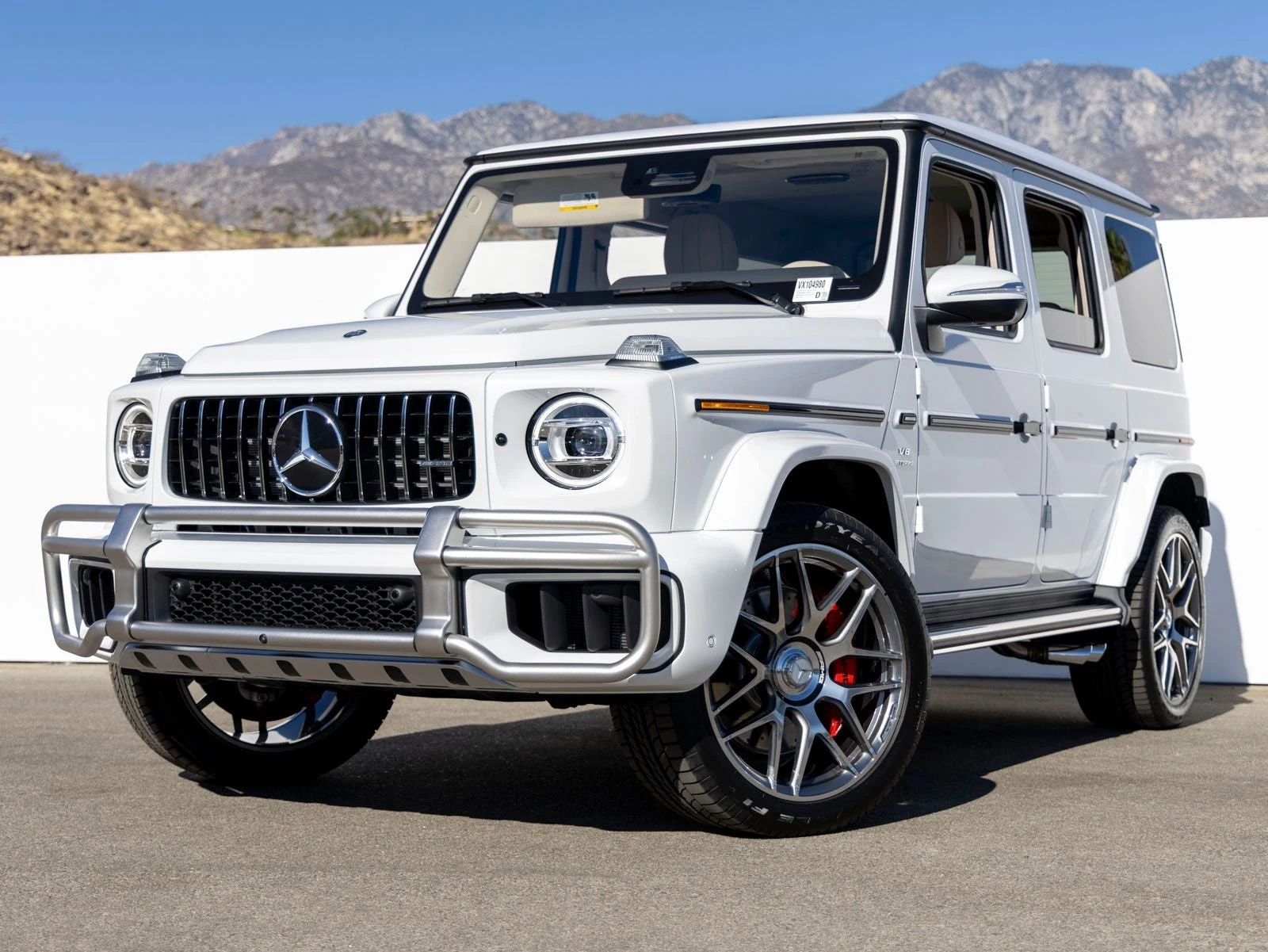 Mercedes-Benz AMG G 63 (W465) · Manufaktur Moonlight White Metallic · Indigo Auto Group