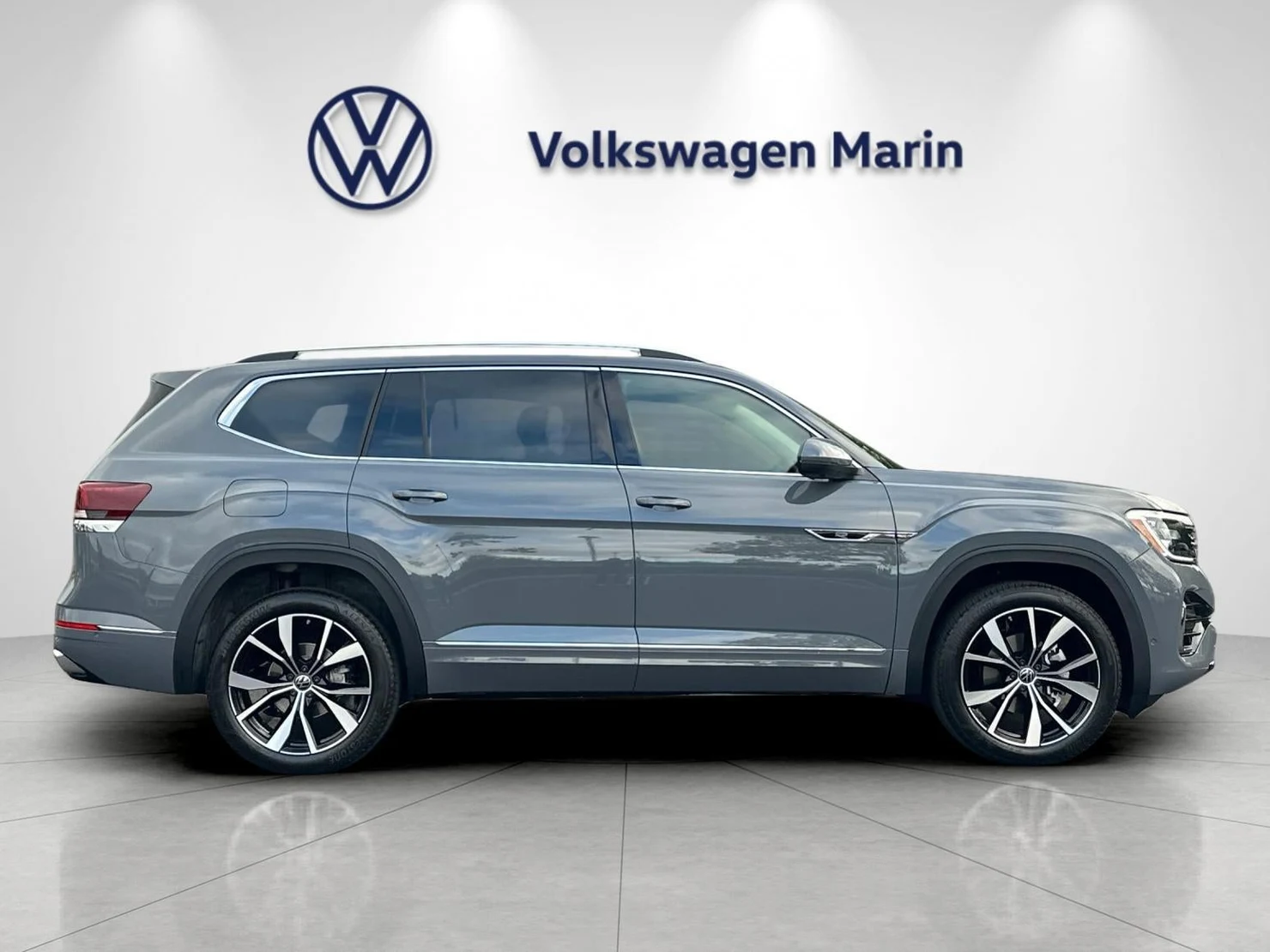 2026 Volkswagen Atlas 2.0T SEL Premium R-Line (2024 Update), 6/20