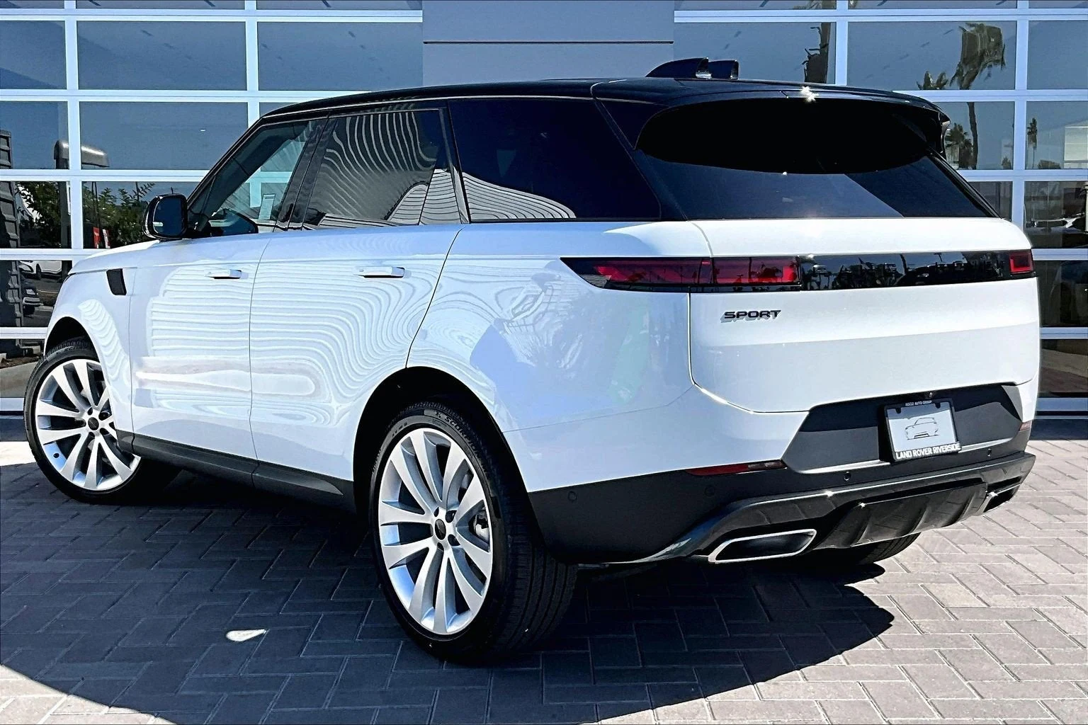 2027 Land Rover Range Rover Sport SE (L461), 3/13