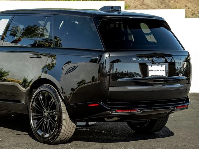 2027 Land Rover Range Rover SE LWB (L460), 10/20
