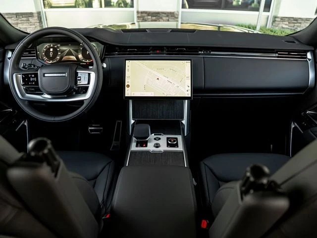 2027 Land Rover Range Rover SE LWB (L460), 18/20
