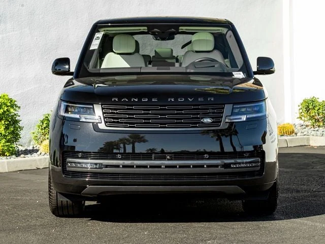 2027 Land Rover Range Rover SE LWB (L460), 3/20
