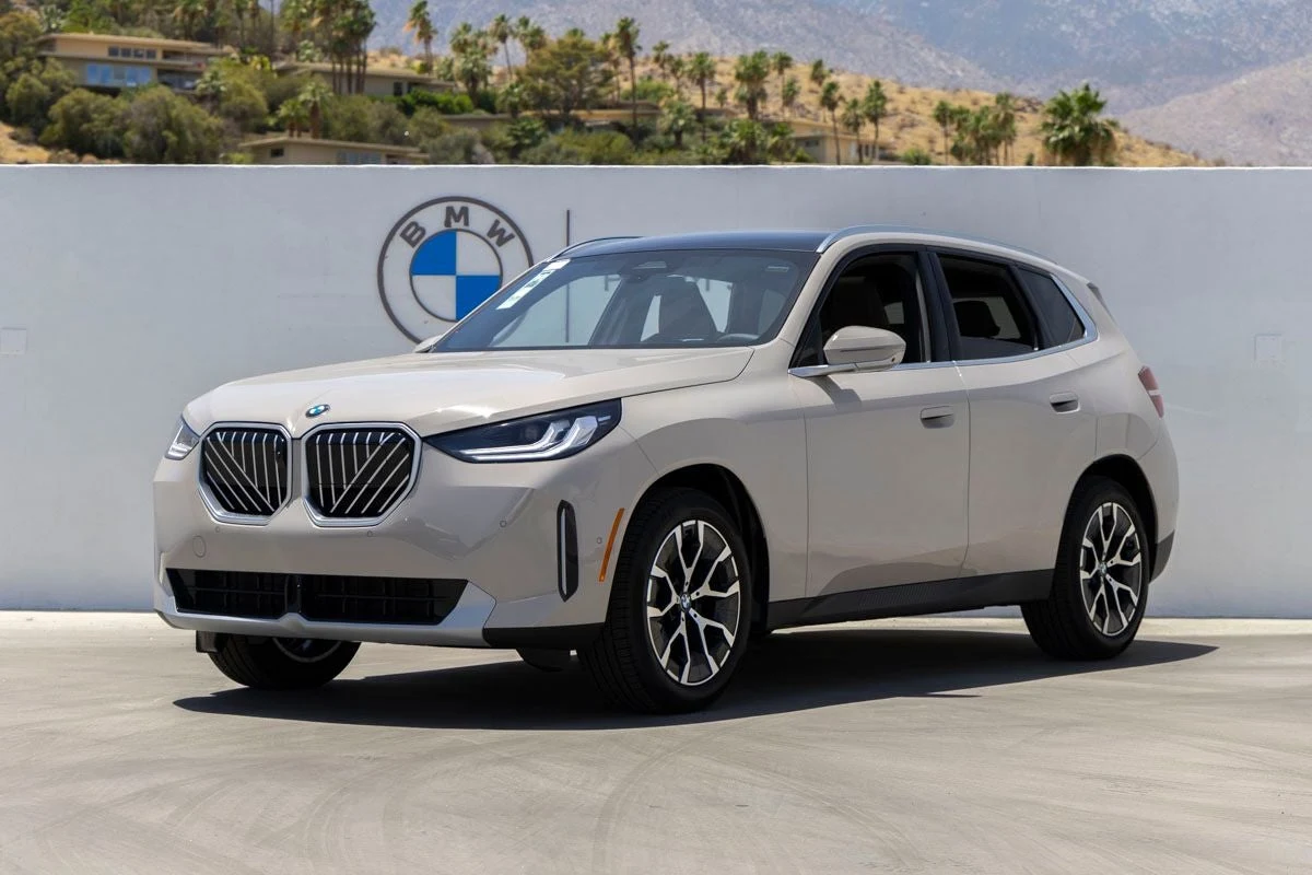 BMW X3 30 xDrive (G45) · Dune Grey Metallic · Indigo Auto Group