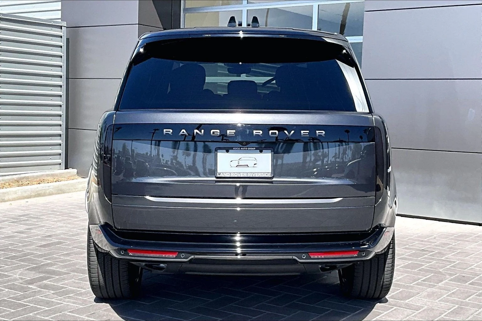 2027 Land Rover Range Rover SE LWB (L460), 4/15
