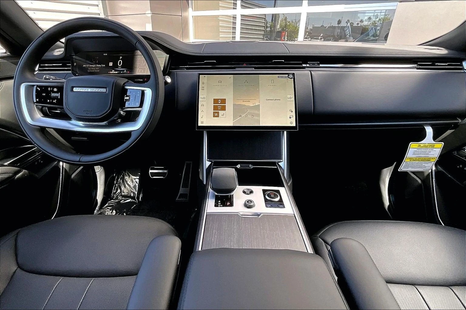 2027 Land Rover Range Rover SE LWB (L460), 5/15