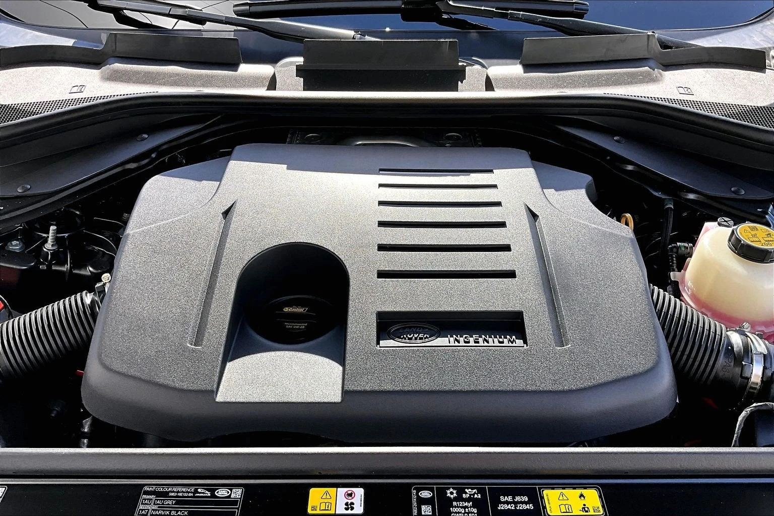 2027 Land Rover Range Rover SE LWB (L460), 12/15