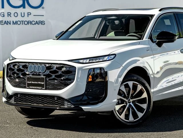 2026 Audi Q3 S line quattro (FJ), 2/20