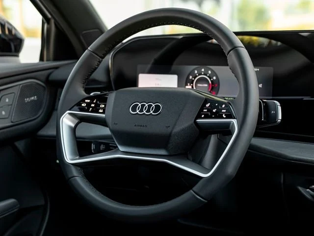 2026 Audi Q3 S line quattro (FJ), 20/20