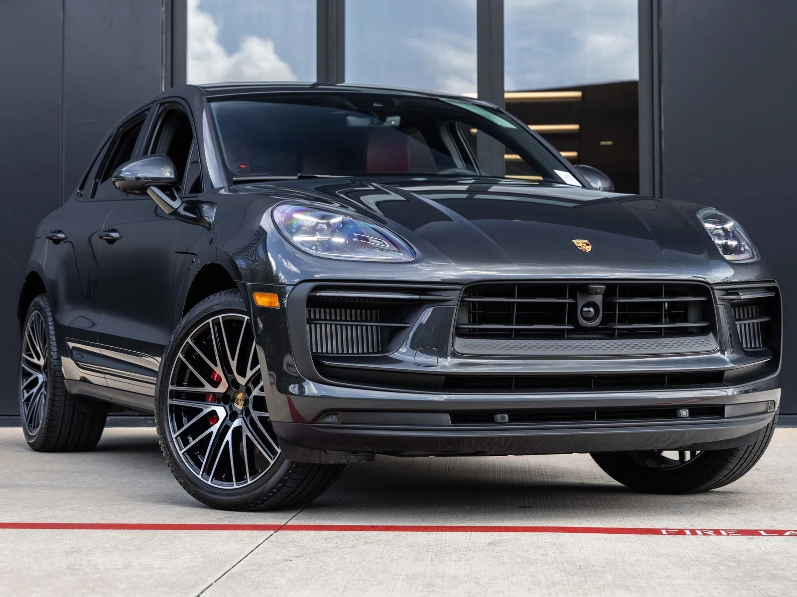 2026 Porsche Macan S (95B), 6/20